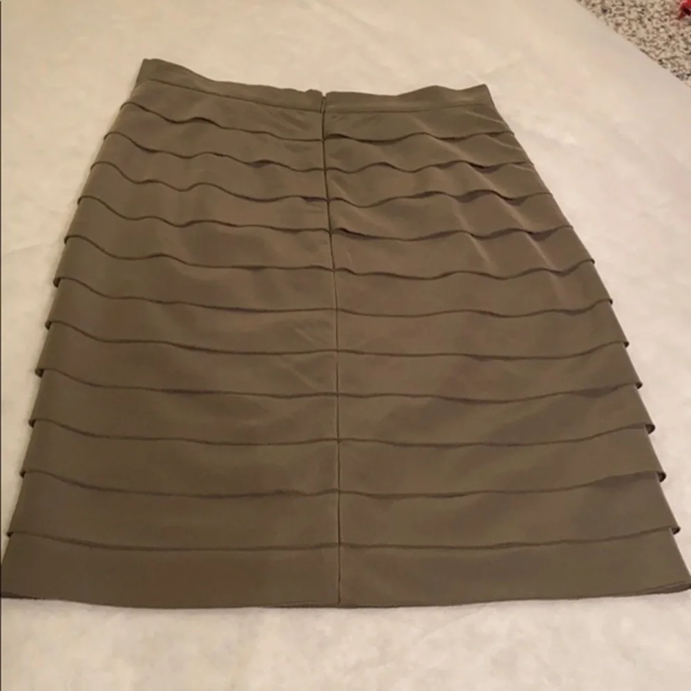 💥 GIANNI BINI RUFFLE GREEN SKIRT